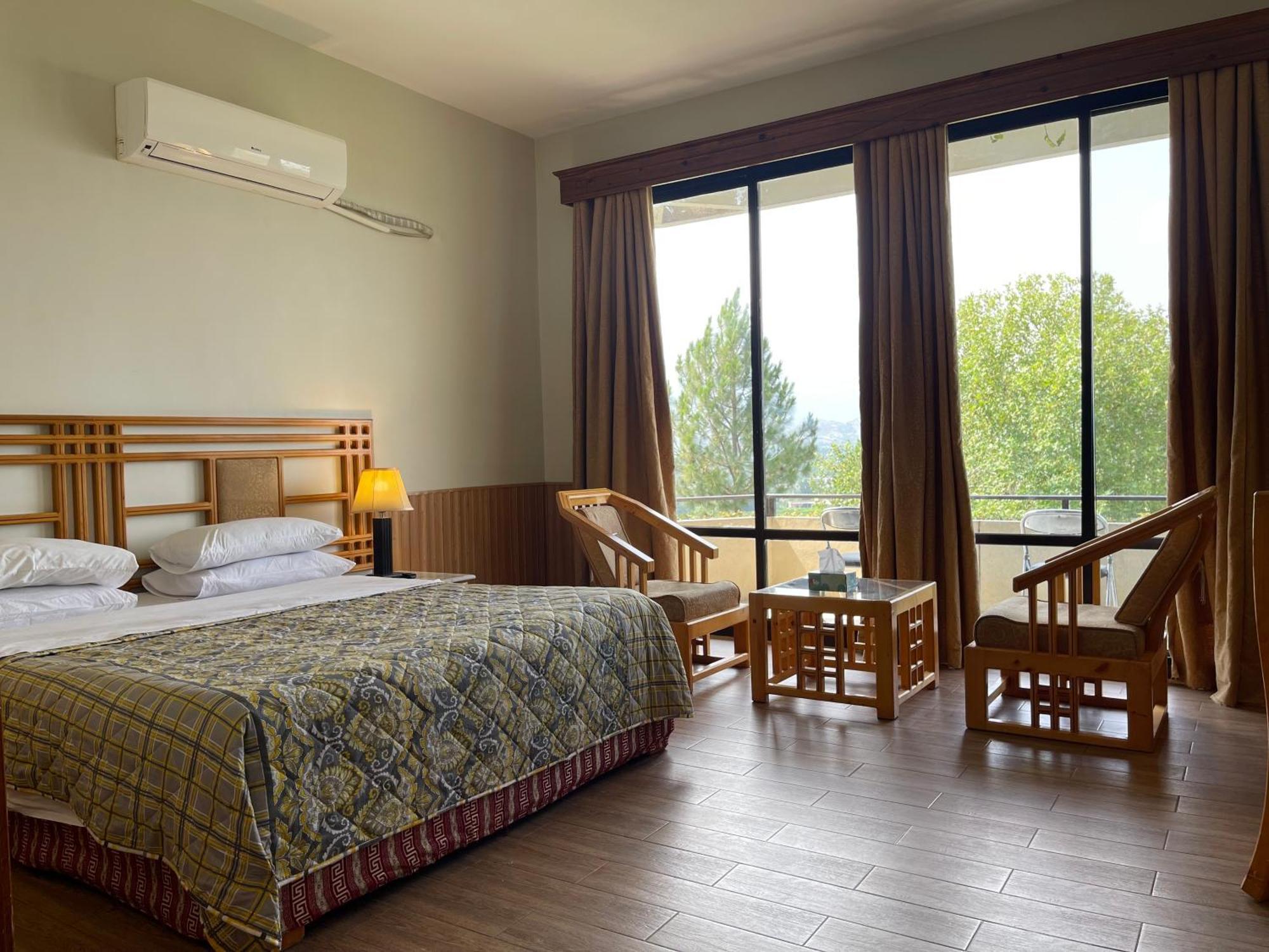 Rock City Resort Mingora Extérieur photo
