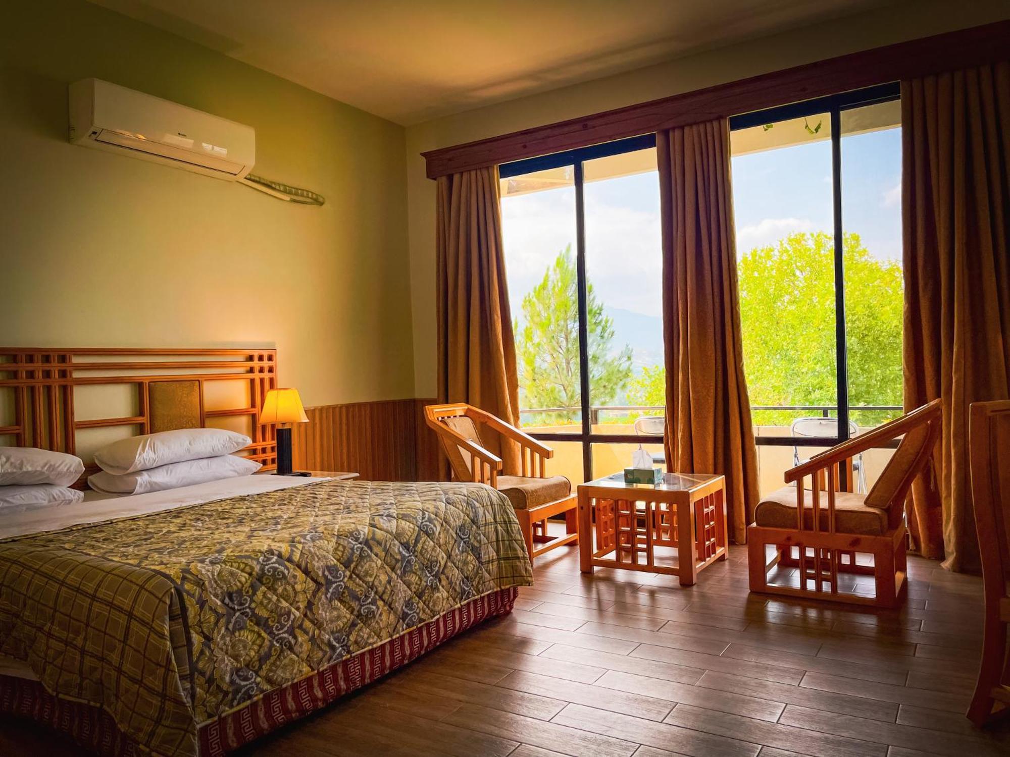 Rock City Resort Mingora Extérieur photo