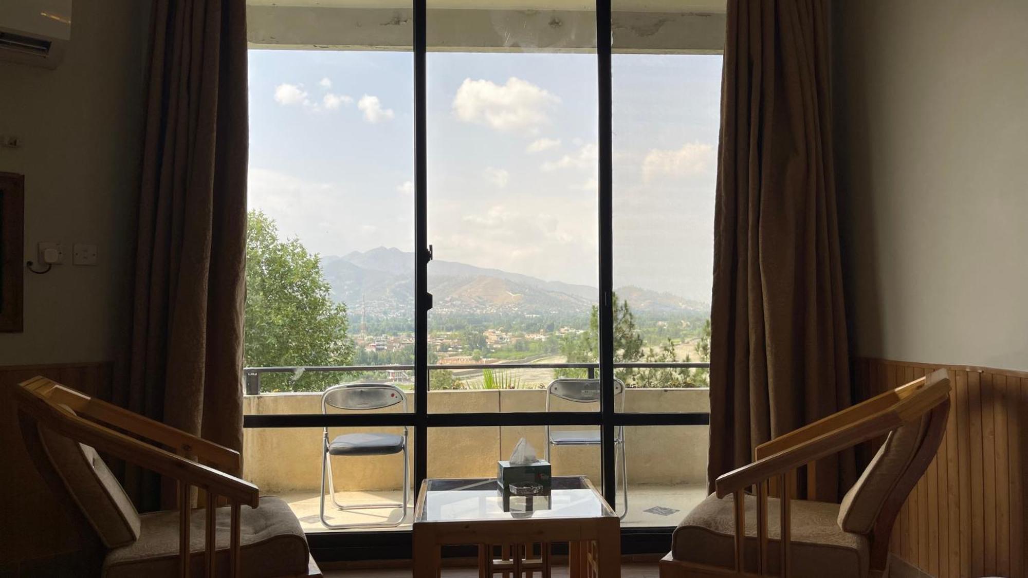 Rock City Resort Mingora Extérieur photo