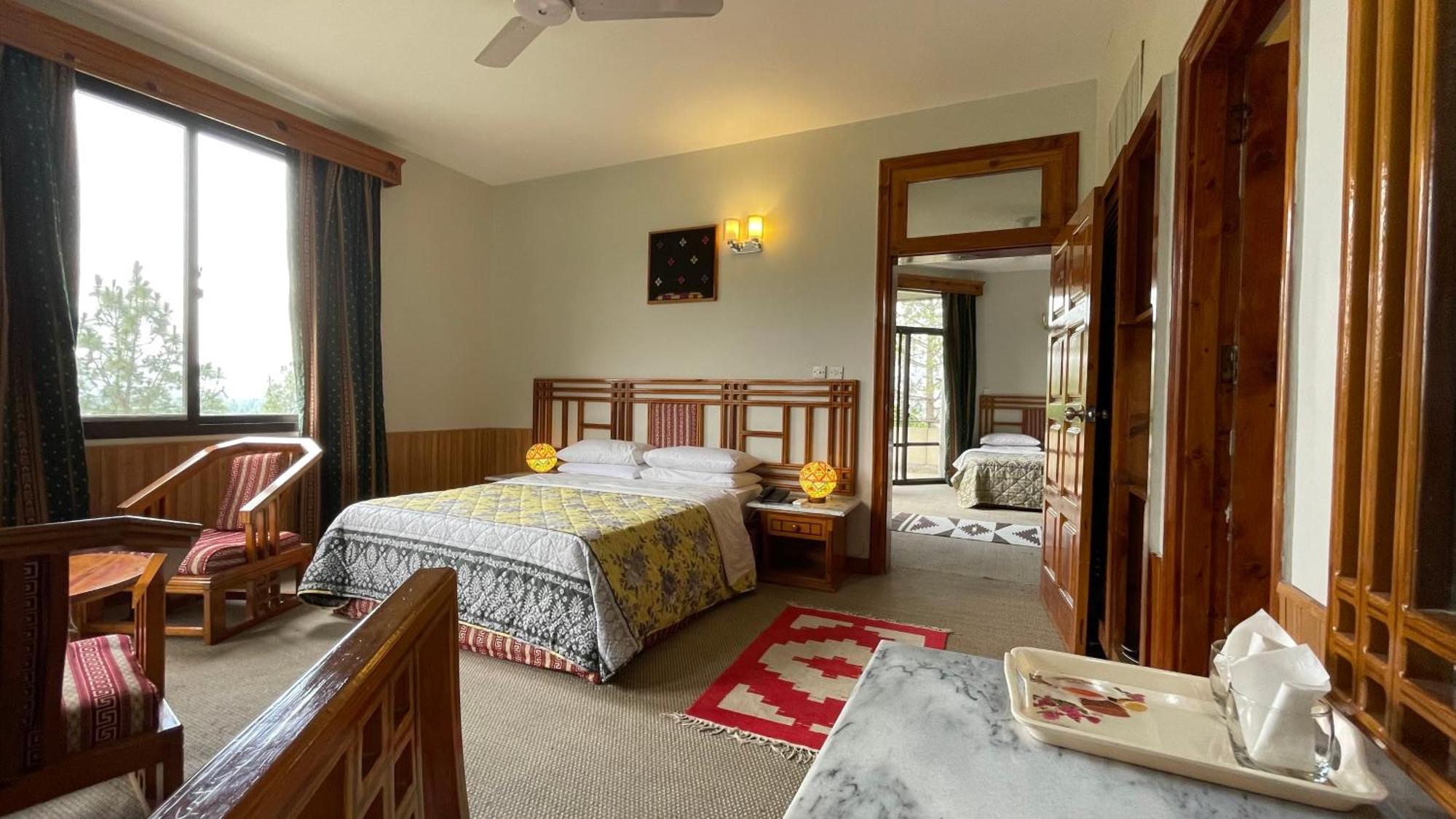 Rock City Resort Mingora Extérieur photo