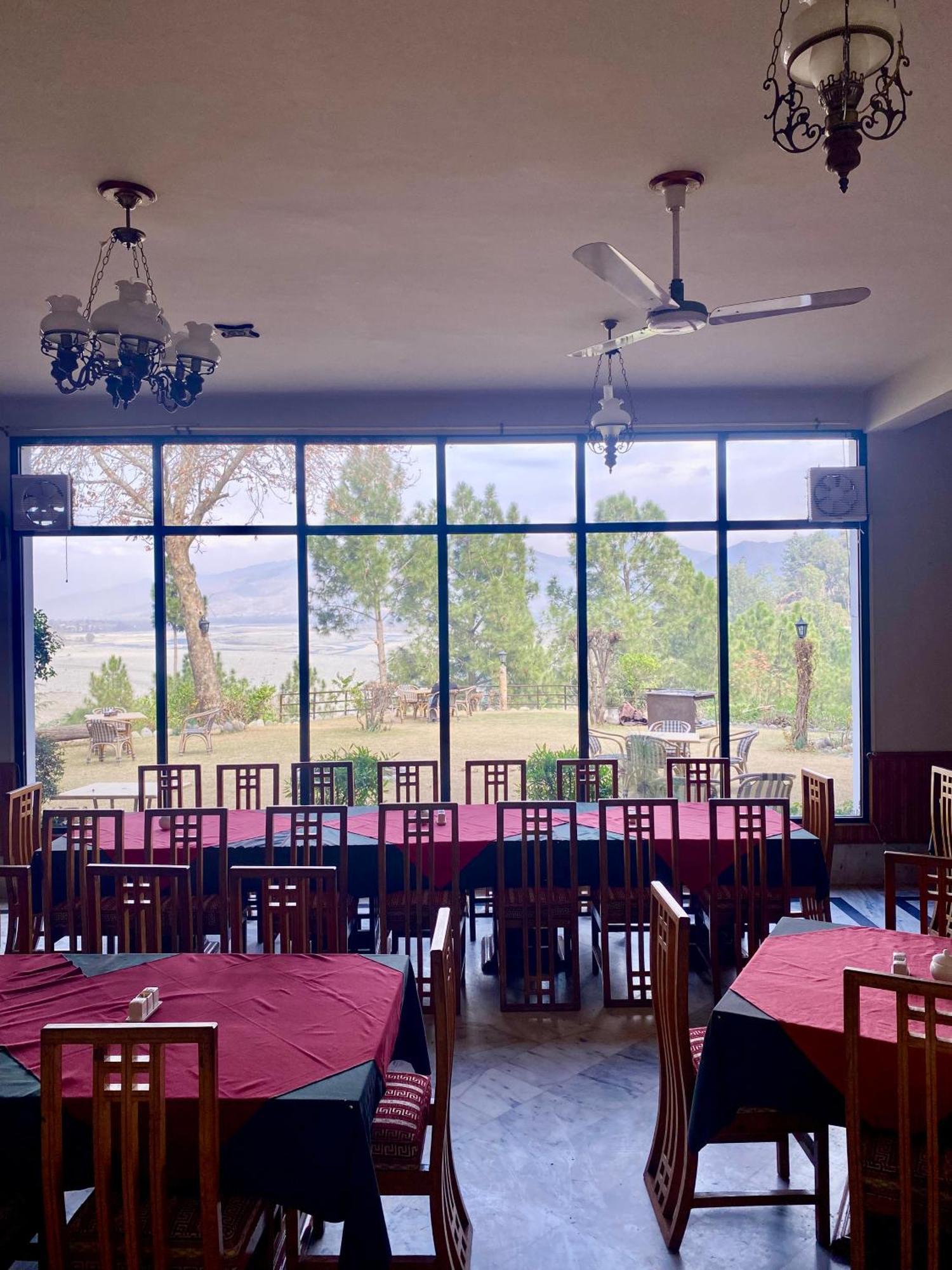 Rock City Resort Mingora Extérieur photo