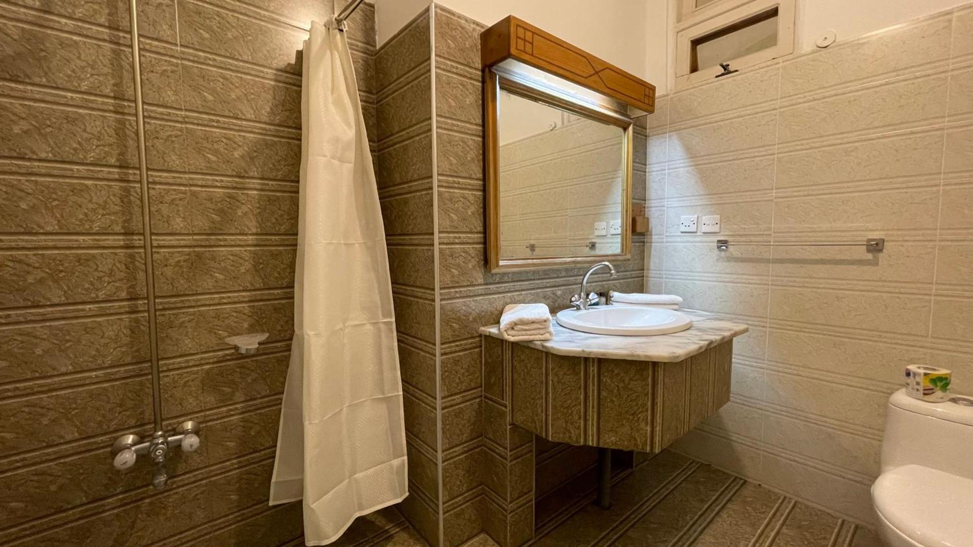 Rock City Resort Mingora Extérieur photo